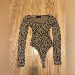 Abercrombie & Fitch leopard bodysuit- soft A&F cozy- XS